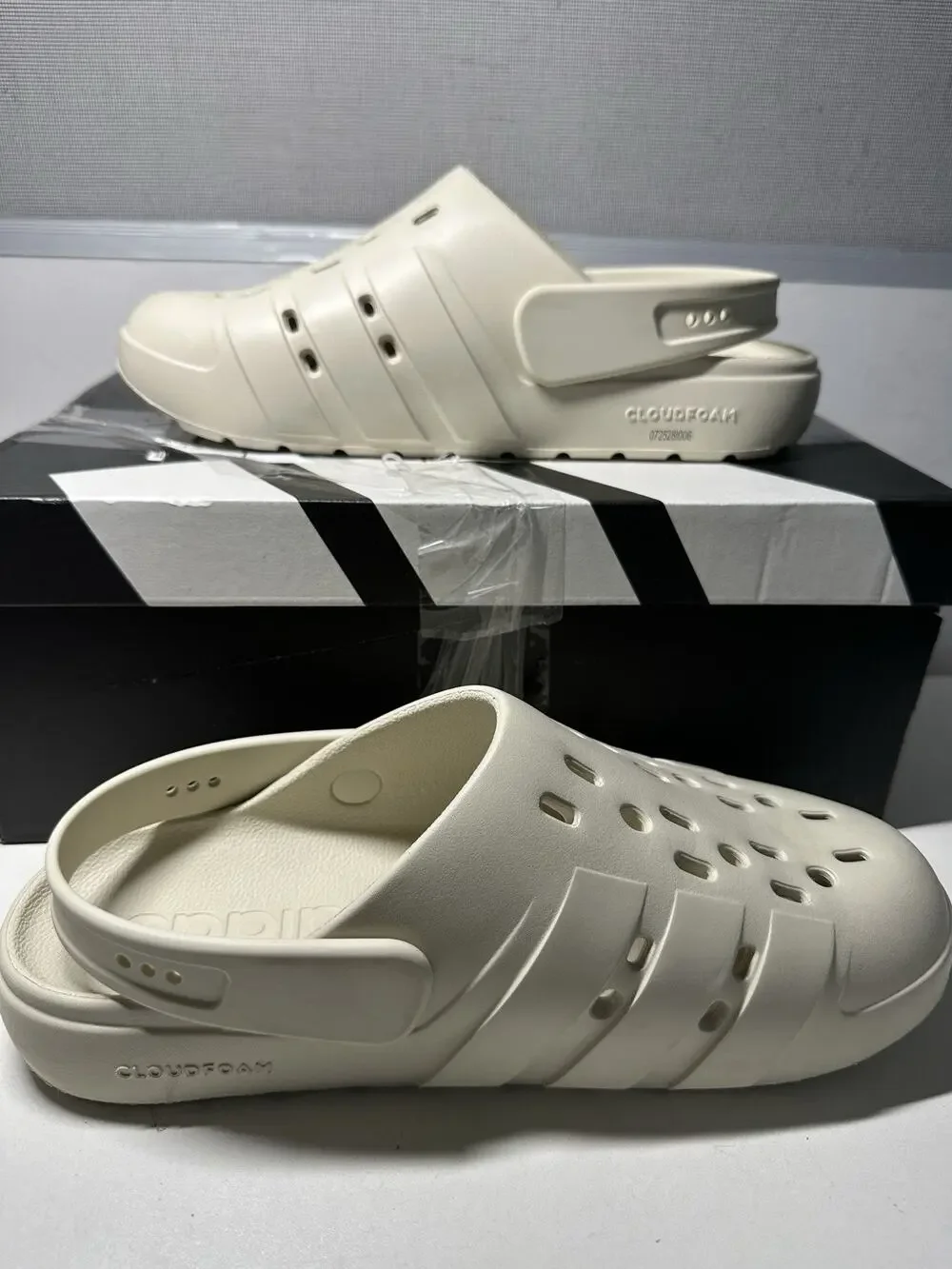 adidas Unisex Adult Adilette Clog Alumina/Alumina/Alumina Sz 7